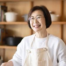 有賀 薫（ありが ・かおる）さんの経歴