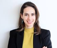 ジュンティーニ・キアラさんの経歴