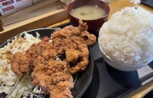 食堂くもりのち のお店の場所は!